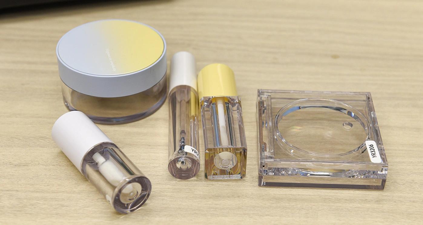 PETG Cosmetic Packaging Showcase: Lip Gloss Tubes, Compact Cases & Loose Powder Jars